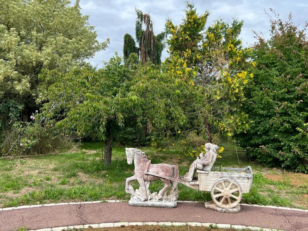 Willa La Cle Des Champs - Les Grais 1H10 De Paris Bazoches-sur-le-Betz Zewnętrze zdjęcie